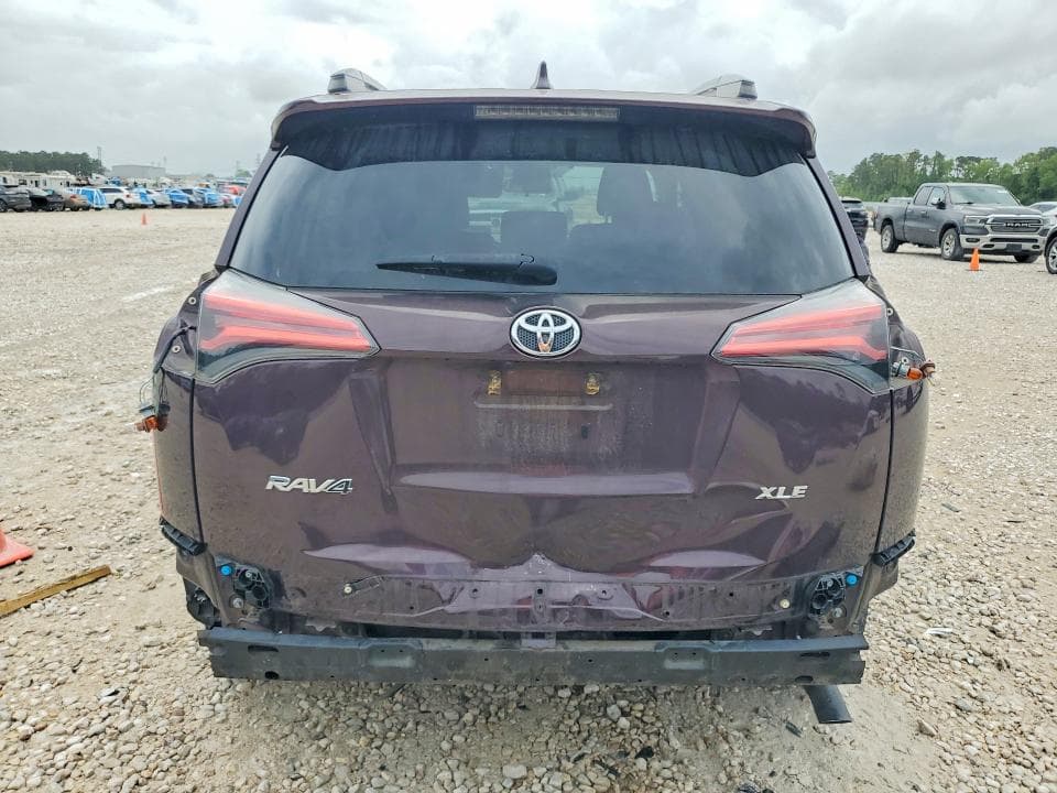 2017 TOYOTA RAV4 XLE 6