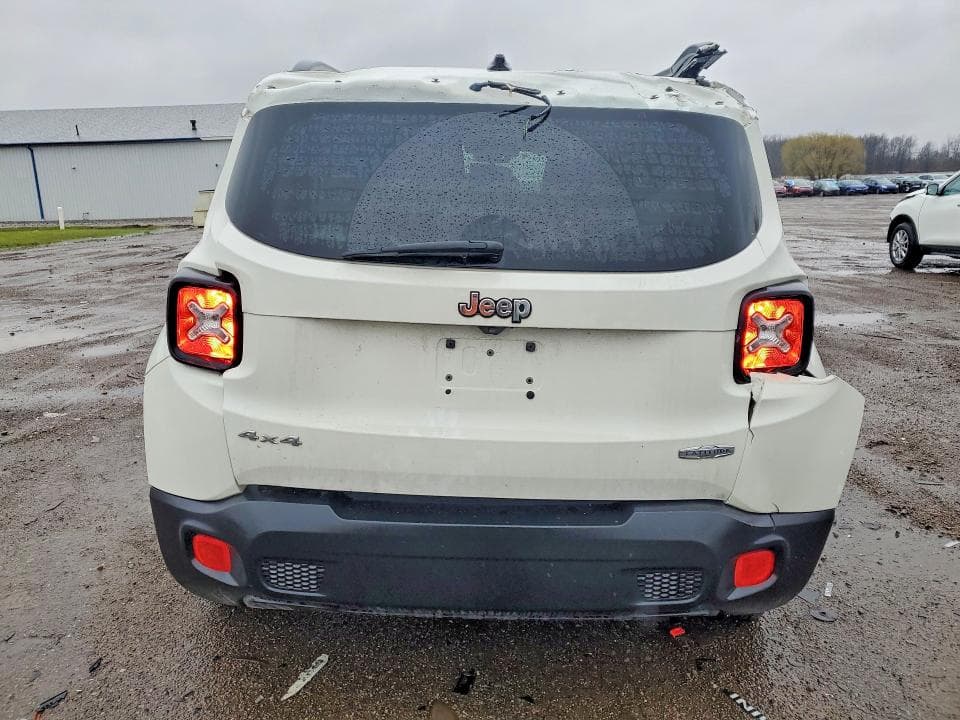 2017 JEEP RENEGADE LATITUDE 6