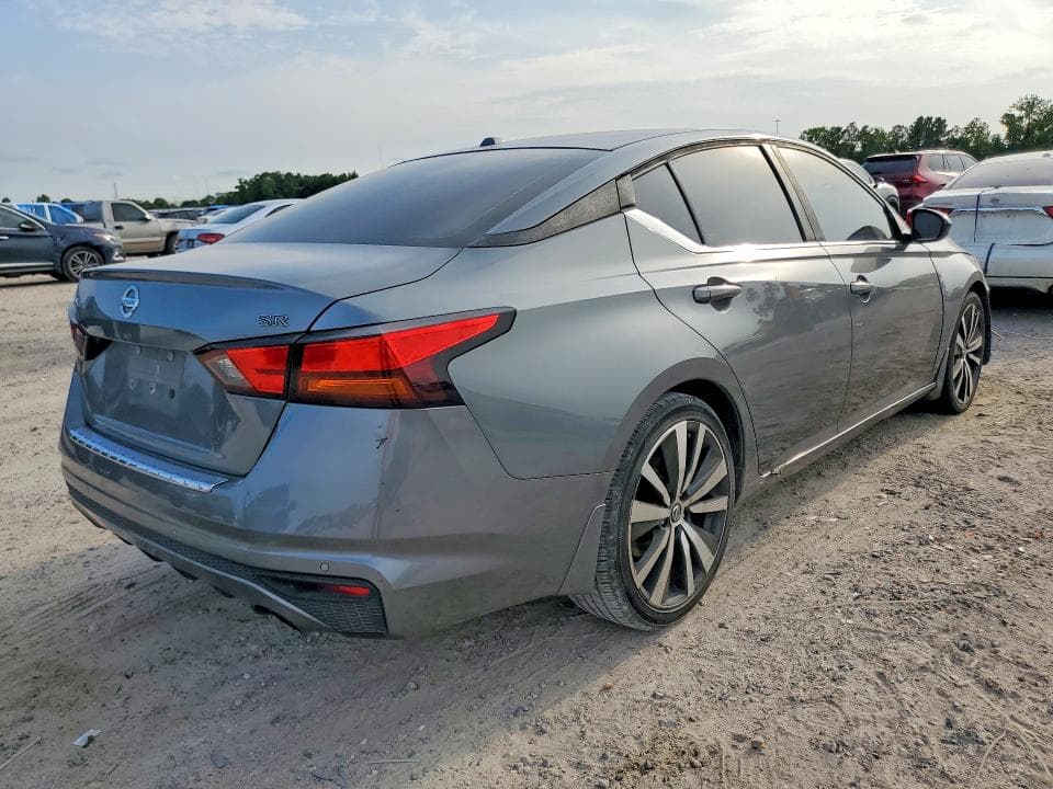 2020 NISSAN ALTIMA SR 3