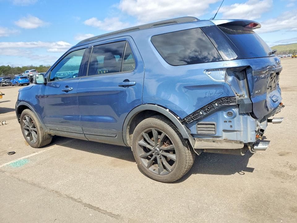 2018 FORD EXPLORER XLT 2
