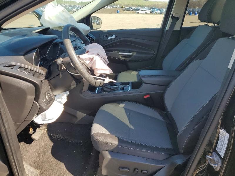 2017 FORD ESCAPE SE 7