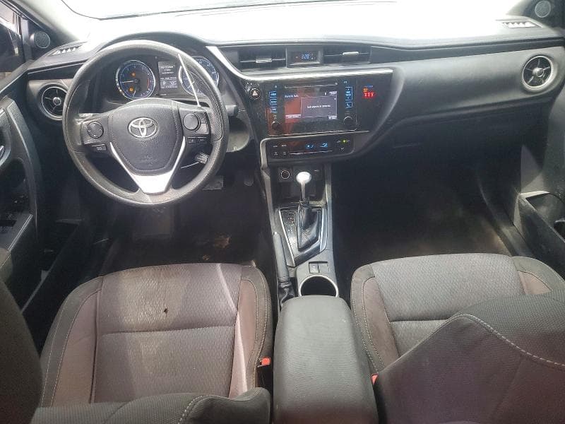 2018 TOYOTA COROLLA LE 8