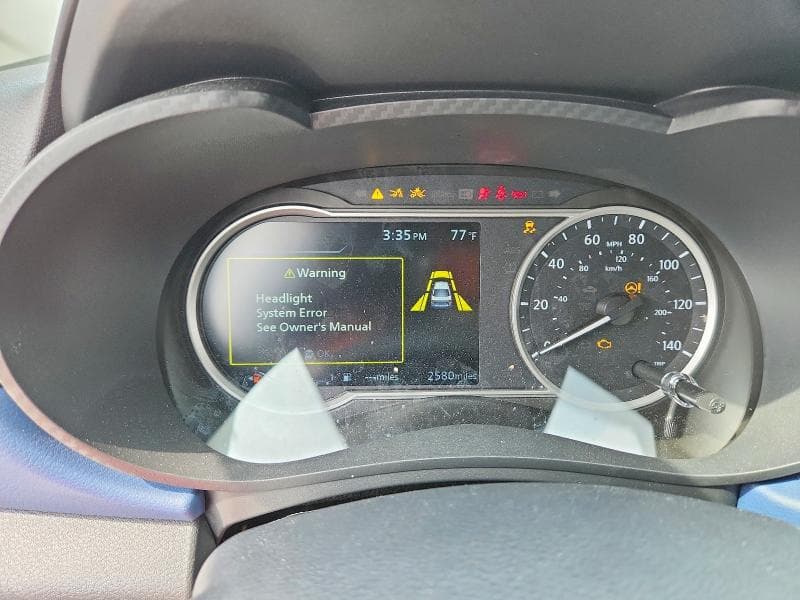 2025 NISSAN VERSA SV 9