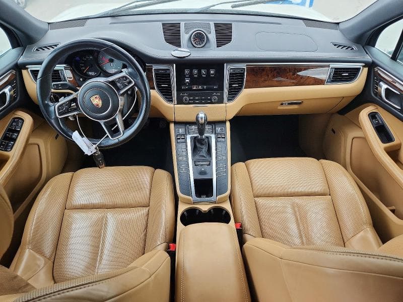 2017 PORSCHE MACAN S 8