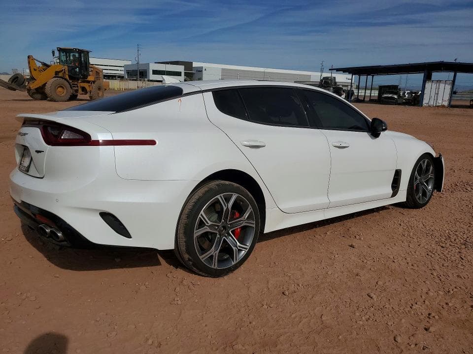 2019 KIA STINGER GT2 3