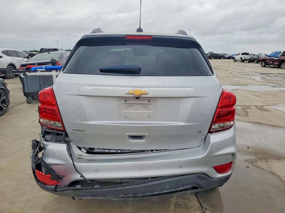 2020 CHEVROLET TRAX 6