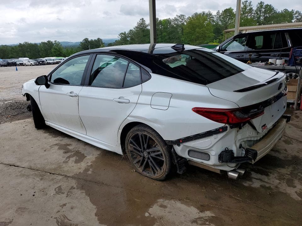 2025 TOYOTA CAMRY XSE 2