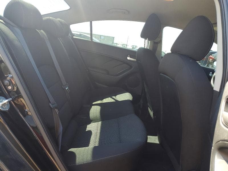 2017 KIA FORTE LX 10