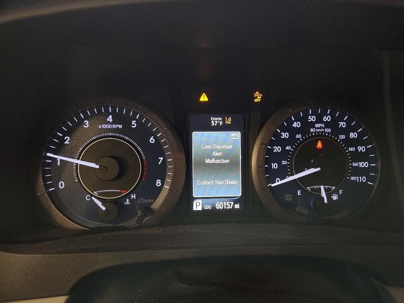 2020 TOYOTA SIENNA LE 9