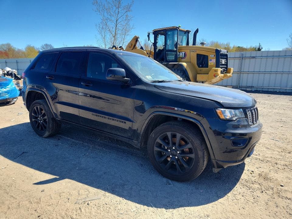 2022 JEEP GRAND CHEROKEE LAREDO E 4