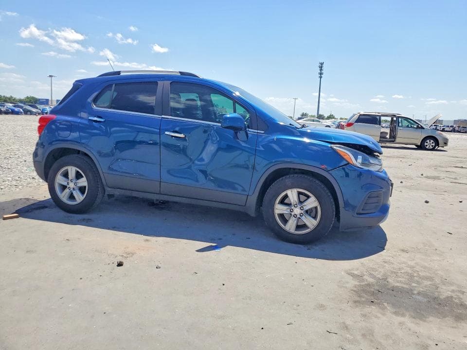 2020 CHEVROLET TRAX 1LT 4