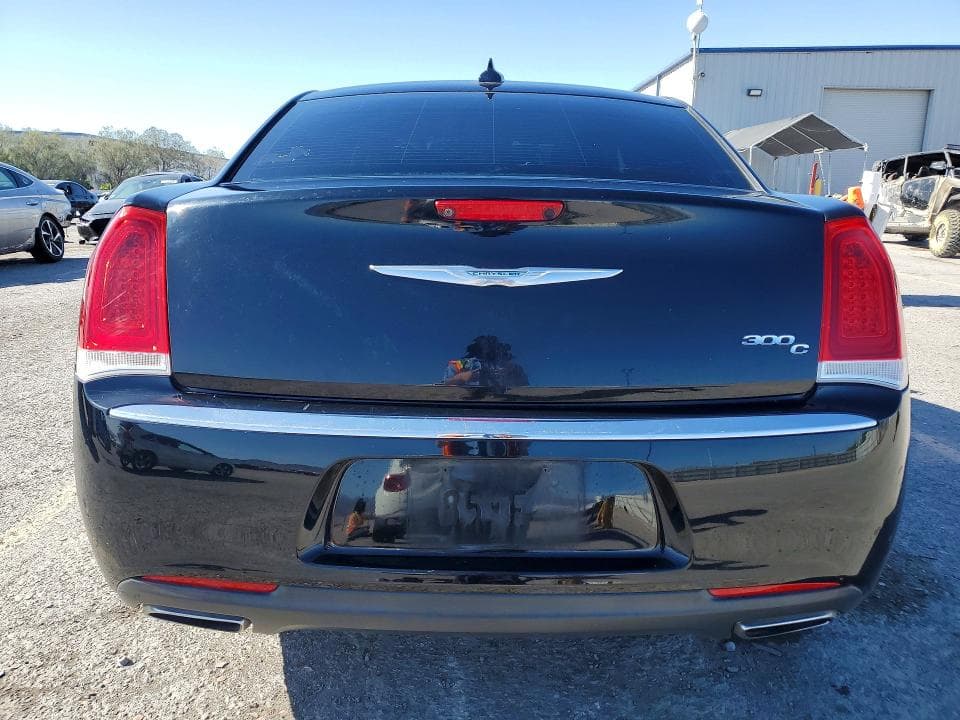 2017 CHRYSLER 300C 6