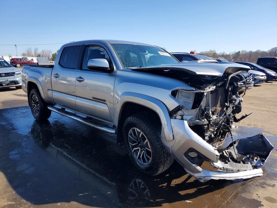 2022 TOYOTA TACOMA TRD SPORT 4