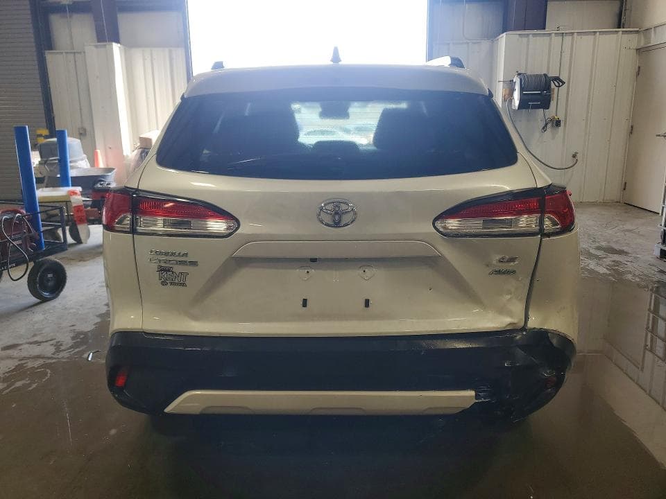 2025 TOYOTA COROLLA CROSS LE 6