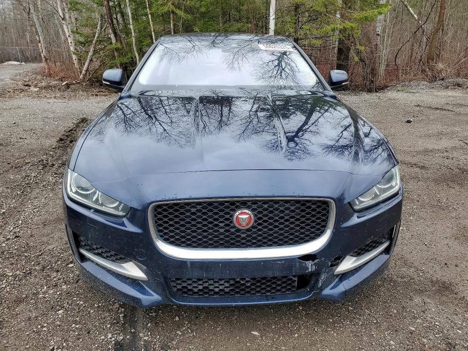 2017 JAGUAR XE PREMIUM 10