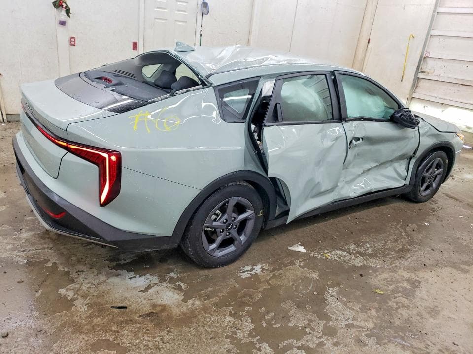2025 KIA K4 LXS 3