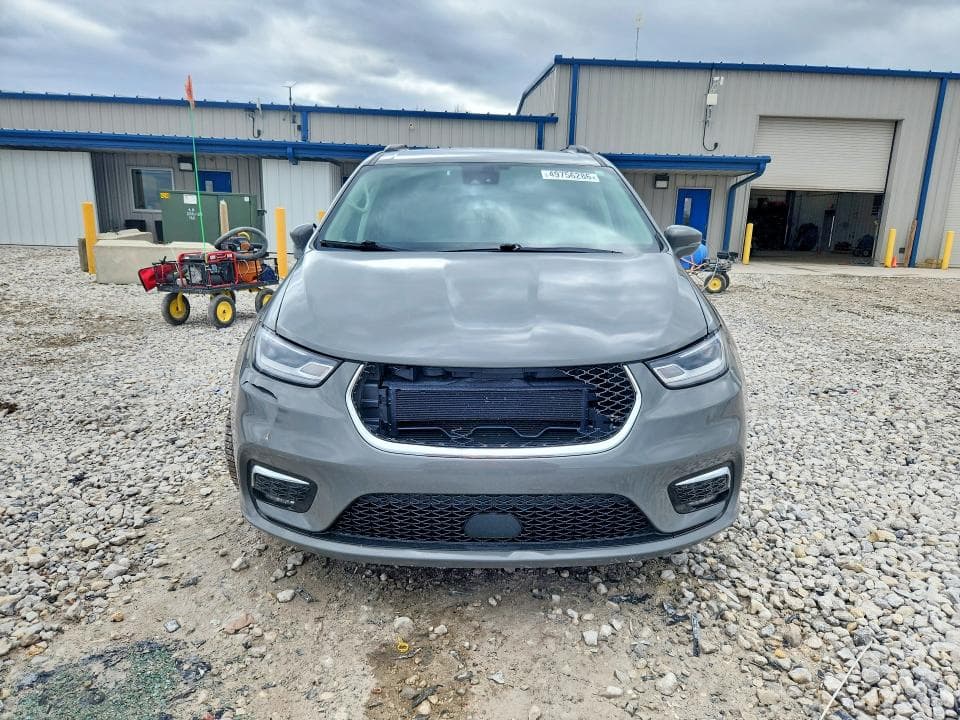 2022 CHRYSLER PACIFICA TOURING L 5