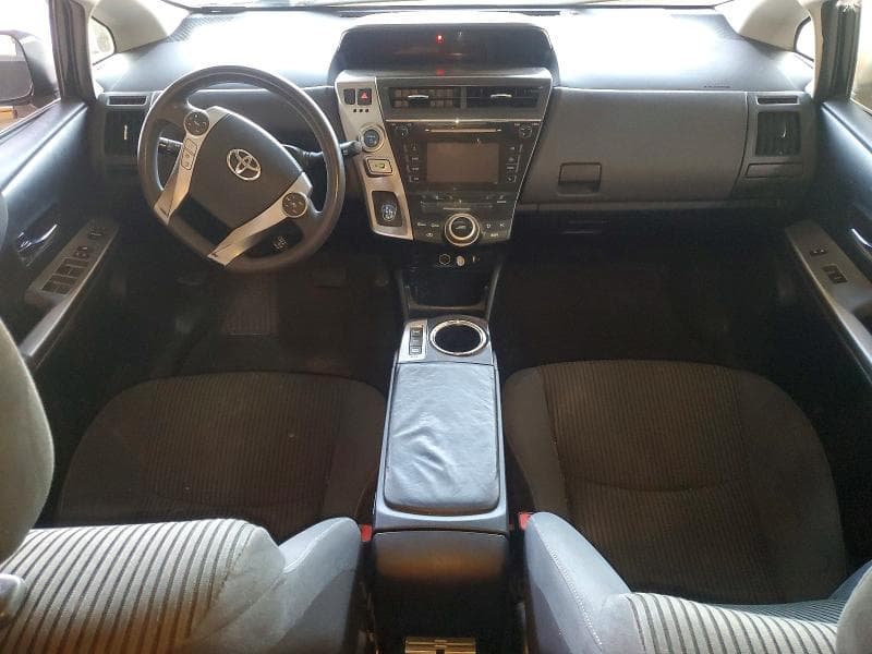 2017 TOYOTA PRIUS V TWO 8