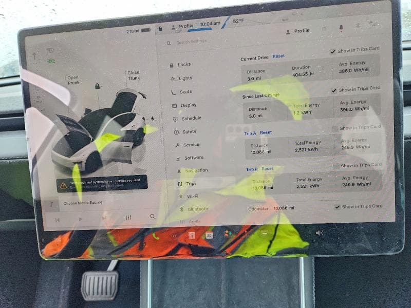 2026 TESLA MODEL Y 9