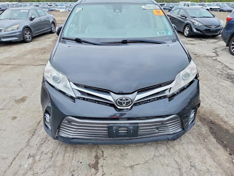 2020 TOYOTA SIENNA XLE 8-PASSENGER 12