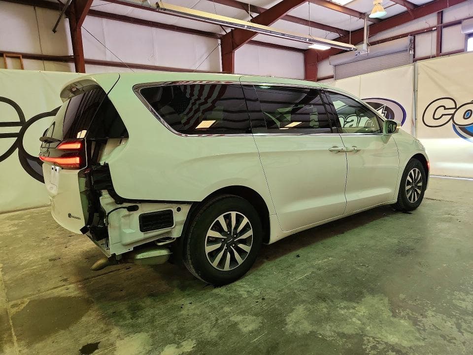 2022 CHRYSLER PACIFICA HYBRID TOURING L 3