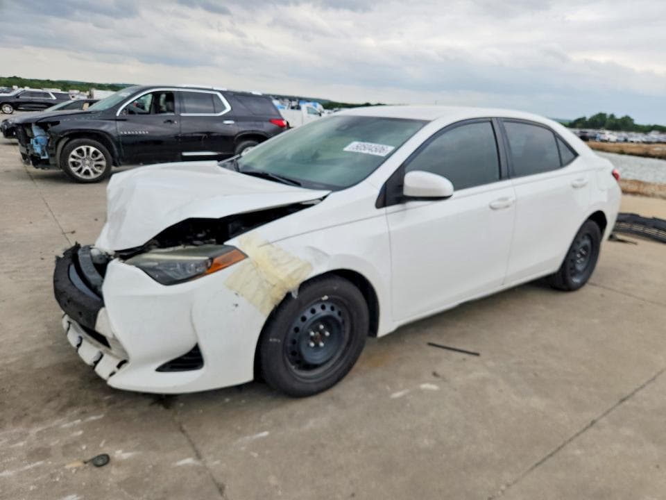 2018 TOYOTA COROLLA LE - 1