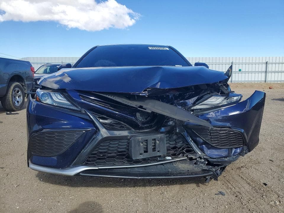 2021 TOYOTA CAMRY XSE 5