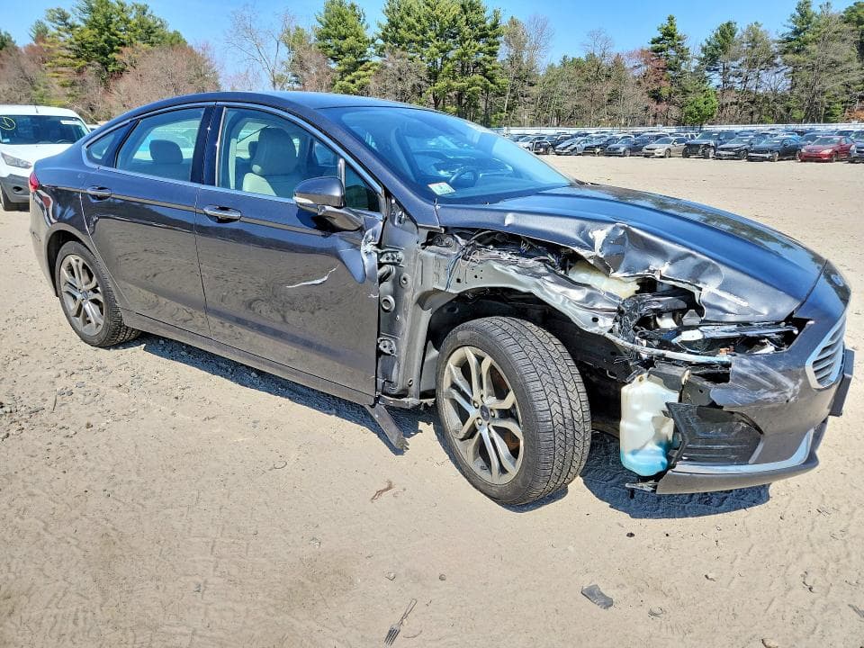 2019 FORD FUSION SEL 4