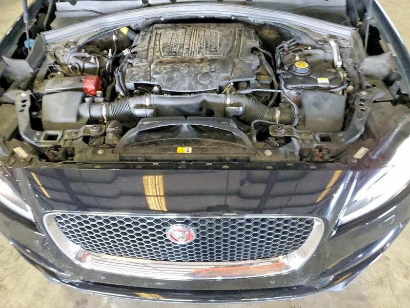 2018 JAGUAR F-PACE PREMIUM 11