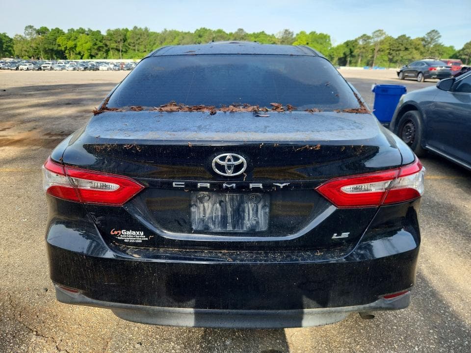 2018 TOYOTA CAMRY LE 6