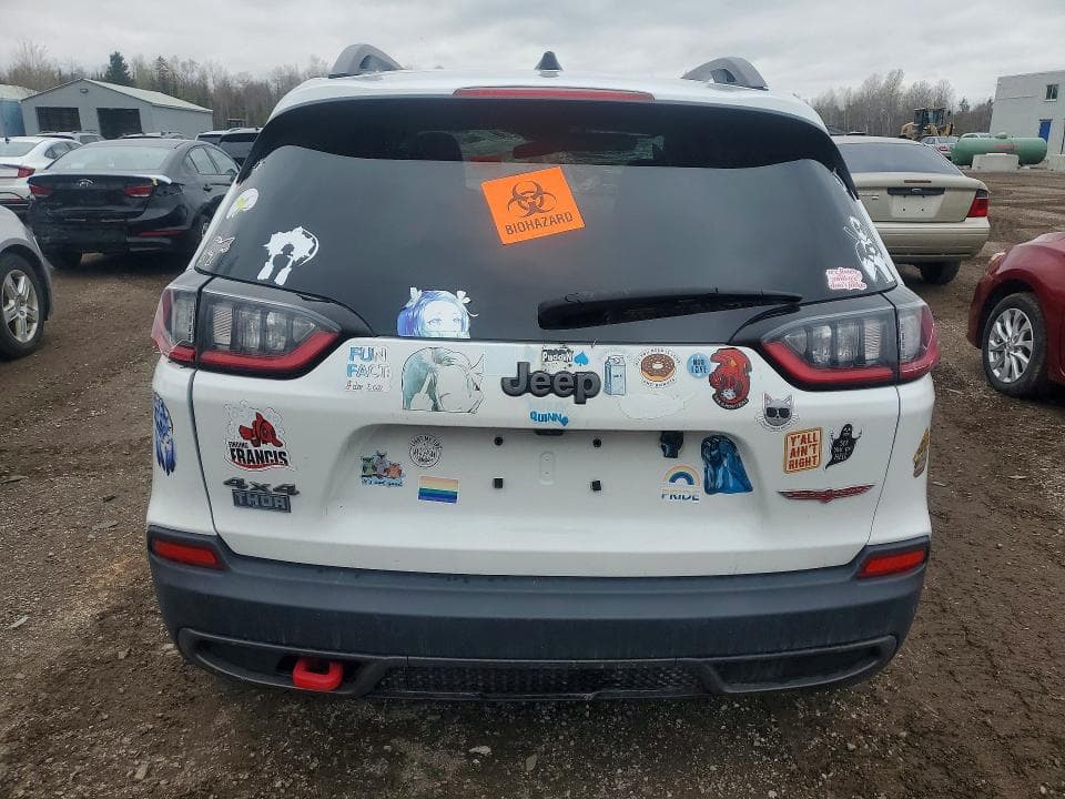 2020 JEEP CHEROKEE TRAILHAWK 6