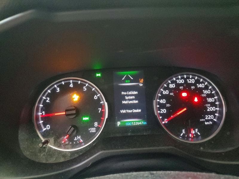 2021 TOYOTA RAV4 LE 9