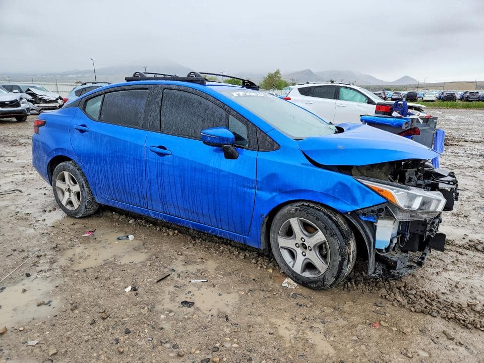 2021 NISSAN VERSA SV 4