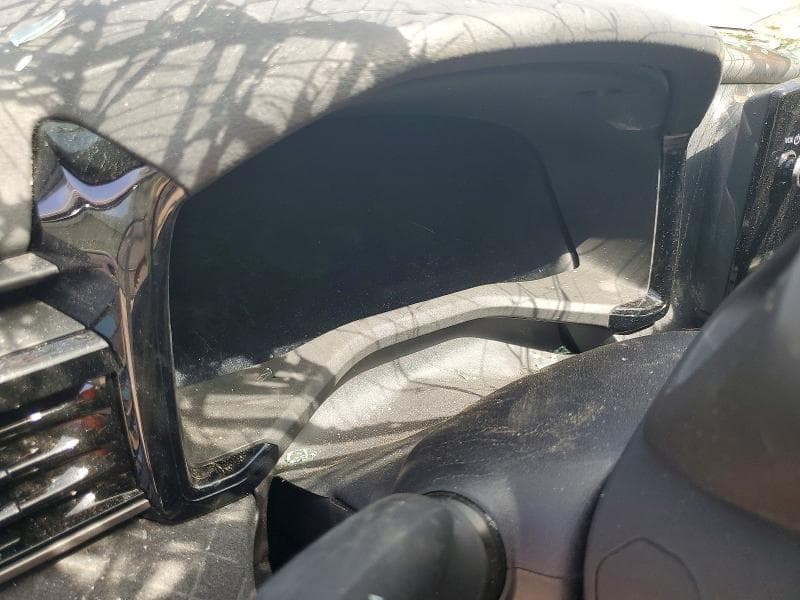 2025 TOYOTA CAMRY XLE 9