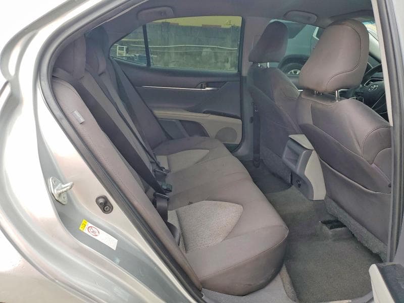 2018 TOYOTA CAMRY LE 10