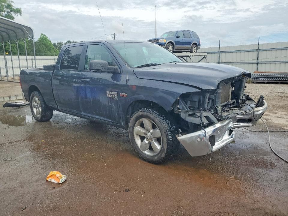 2019 RAM 1500 CLASSIC SLT 4