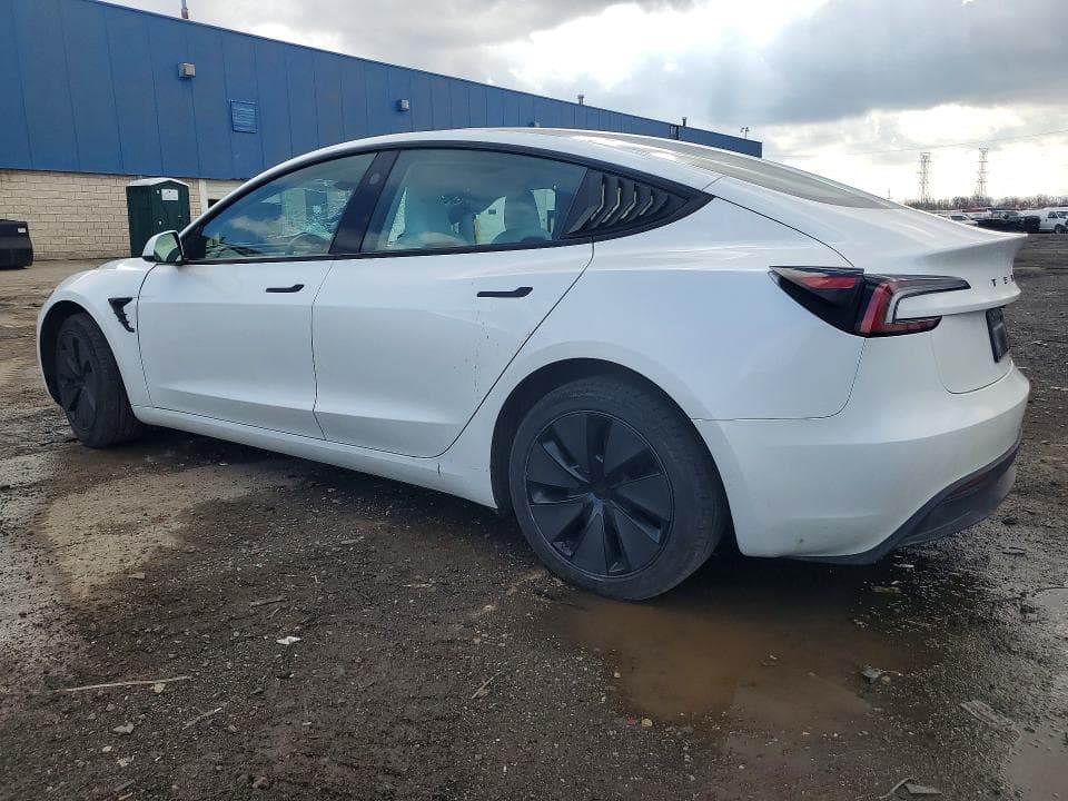 2025 TESLA MODEL 3 2
