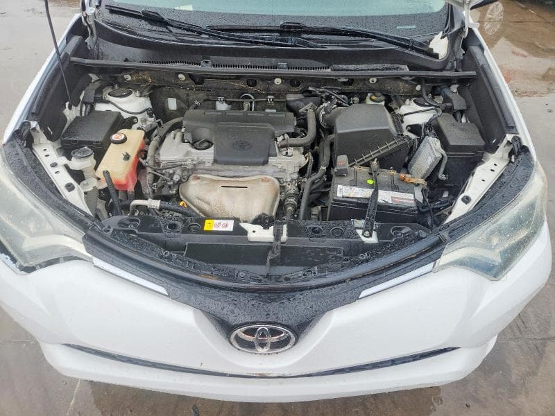 2017 TOYOTA RAV4 XLE 11