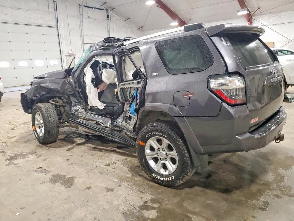 2022 TOYOTA 4RUNNER SR5 PREMIUM 2