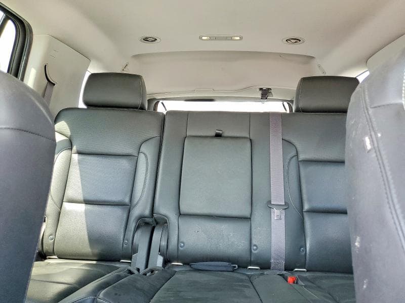2017 GMC YUKON SLT 10