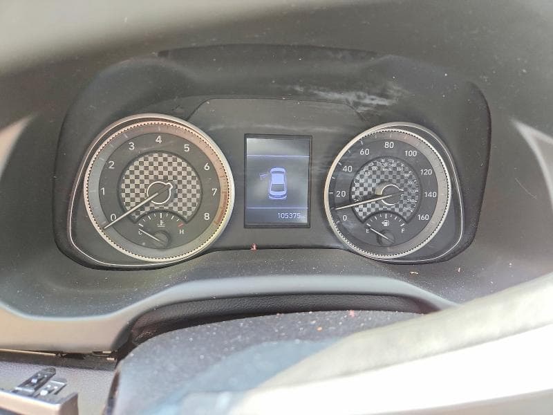 2020 HYUNDAI ELANTRA SEL 9