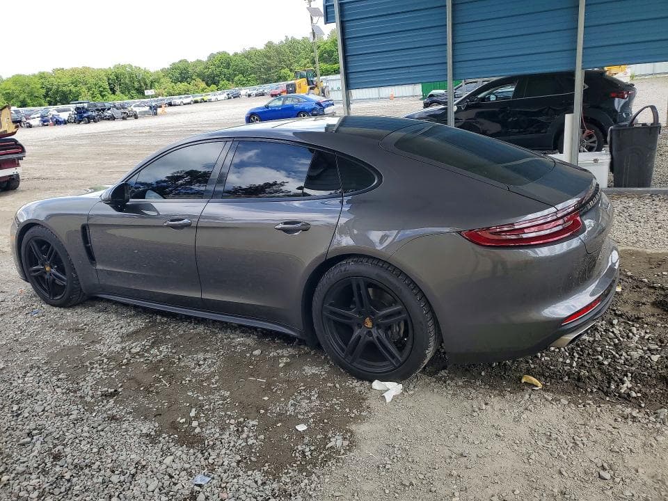 2018 PORSCHE PANAMERA 4 2
