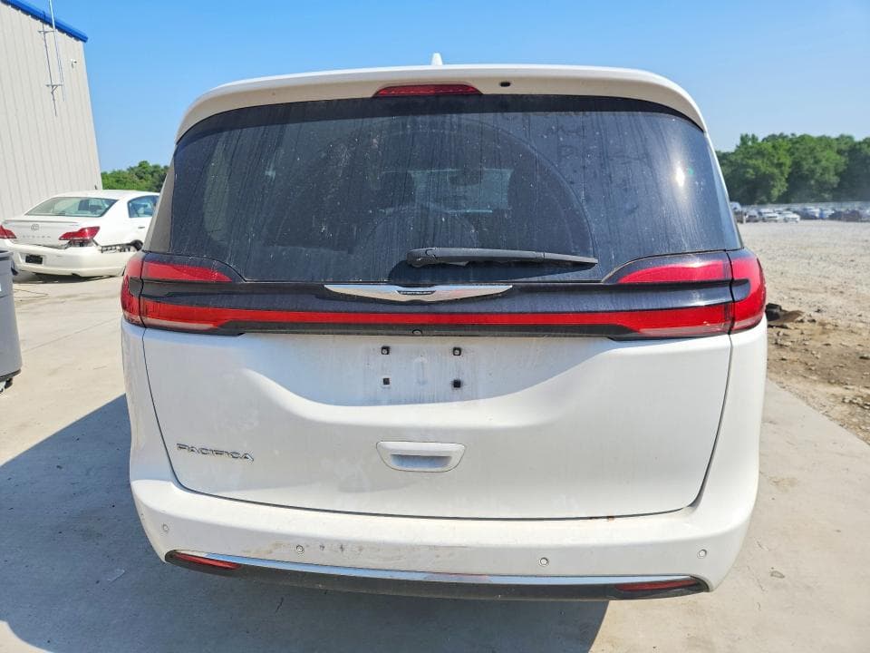 2022 CHRYSLER PACIFICA TOURING L 6
