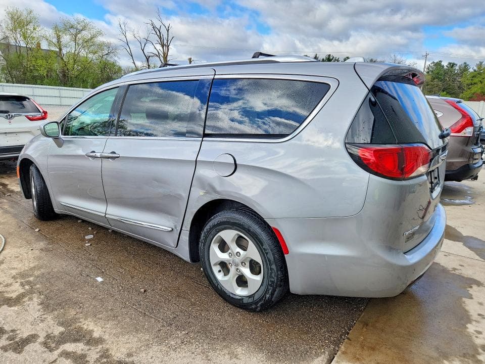2017 CHRYSLER PACIFICA TOURING L PLUS 2