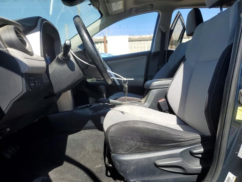 2017 TOYOTA RAV4 XLE 7
