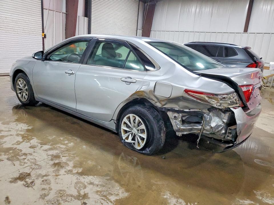 2017 TOYOTA CAMRY LE 2