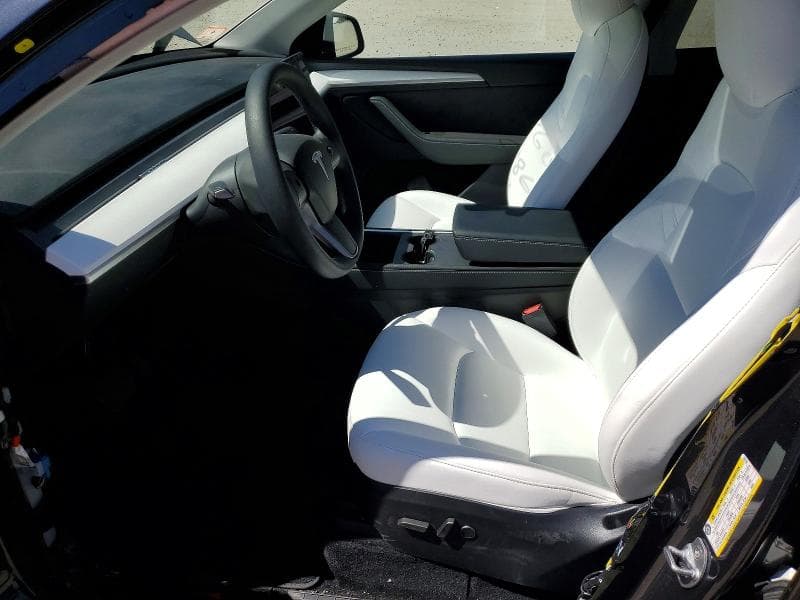 2024 TESLA MODEL Y 7