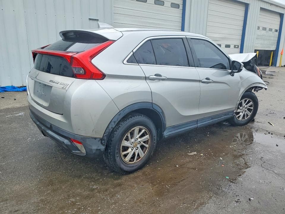2019 MITSUBISHI ECLIPSE CROSS ES 3
