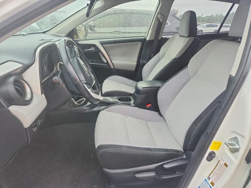 2017 TOYOTA RAV4 XLE 7