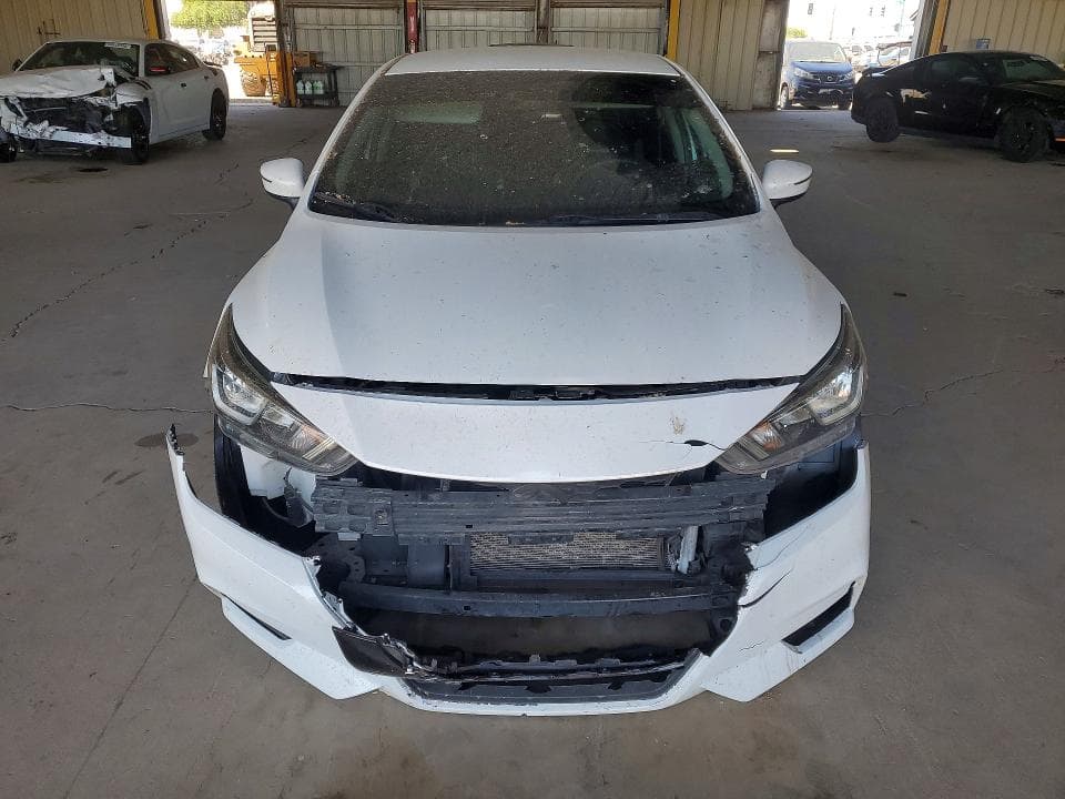 2021 NISSAN VERSA SV 5
